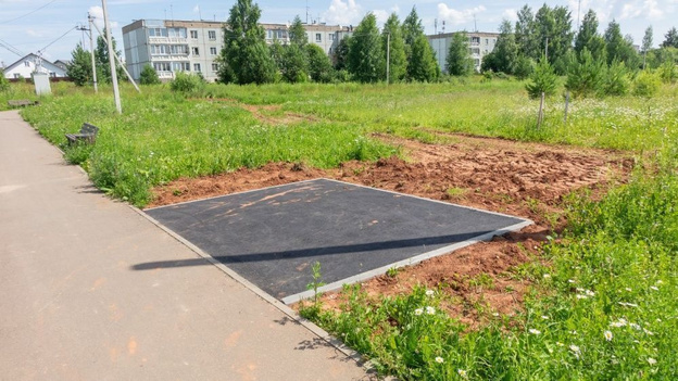 Глава Кирова проверила ремонт проспекта Победы в Дороничах