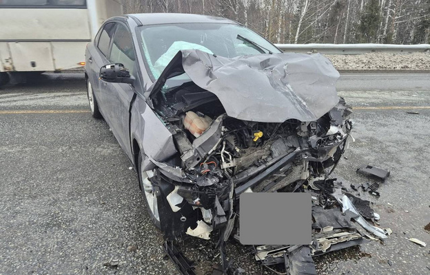 На трассе Киров - Стрижи - Оричи столкнулись три иномарки