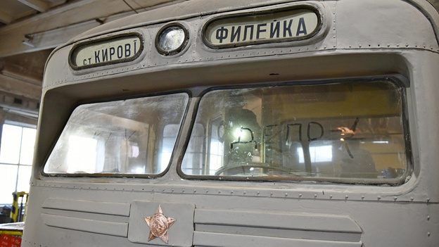 В Кирове восстановили ретро-троллейбус 1953 года выпуска