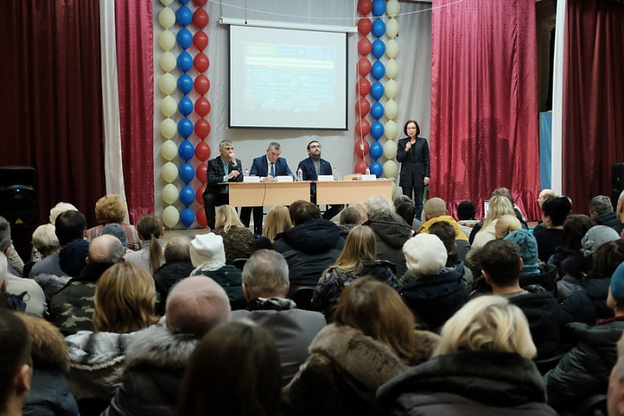 В Радужном и Шутовщине прошли встречи по поводу строительства полигона в Лубягино