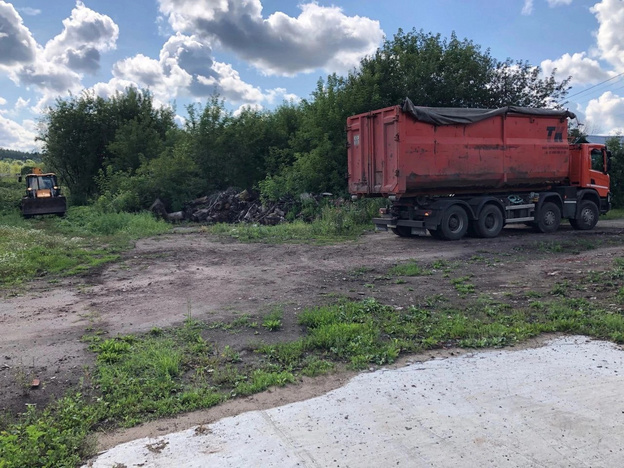 В районе переулка Южного в Кирове ликвидировали незаконную свалку