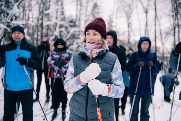 Беговые лыжи для всех: фотолента с открытого мастер-класса для взрослых и детей
