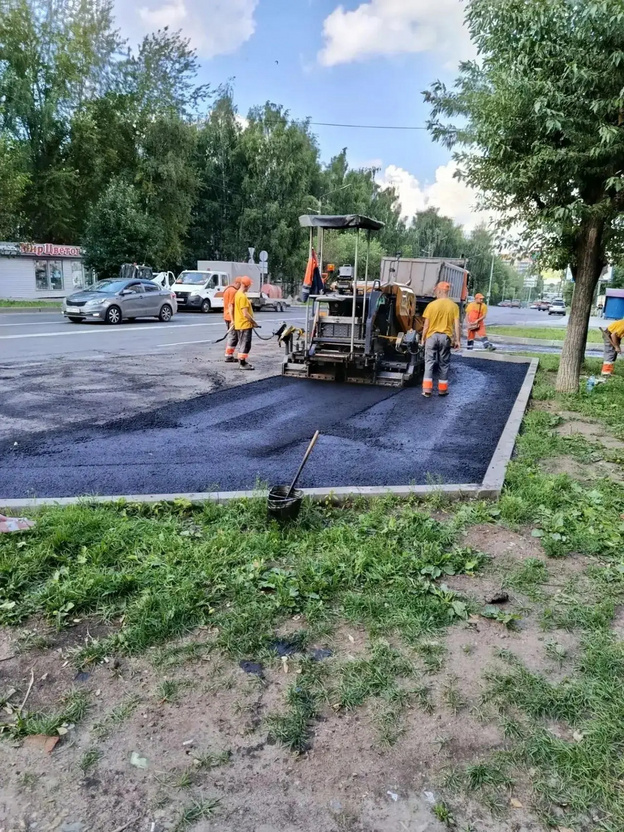 На улице Лепсе в Кирове полностью обновили проезжую часть