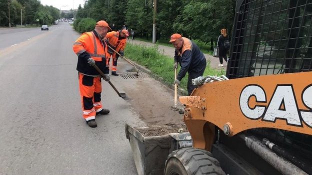 В Кирове восстановят повреждённые из-за непогоды тротуары и дороги