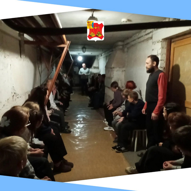 В школах Слободского района учат детей спускаться в укрытия