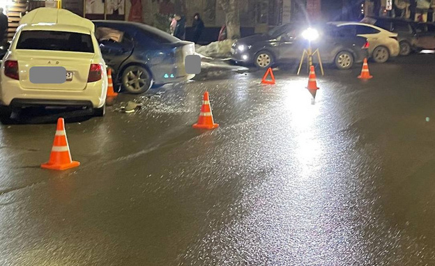 В Кирове в ночном ДТП пострадал пассажир