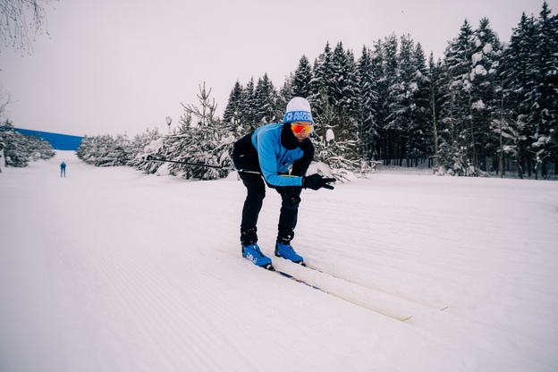 Кировская область встала на лыжи: более 10 000 участников стартовали на «Лыжне России»