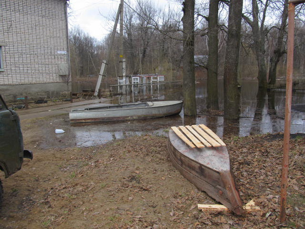 В Котельниче из-за паводка эвакуировали жителей с подтопленных территорий