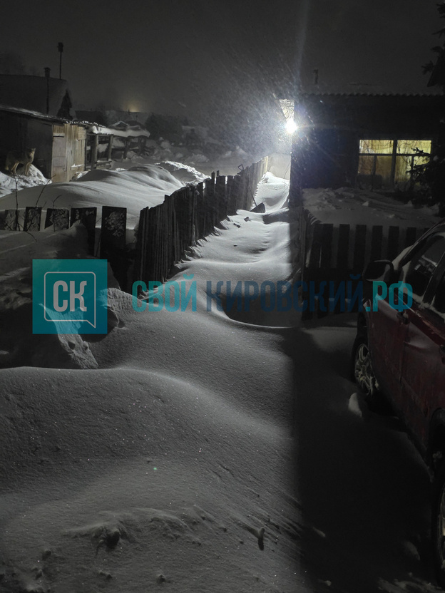 В Советске входную дверь завалило снегом после метели