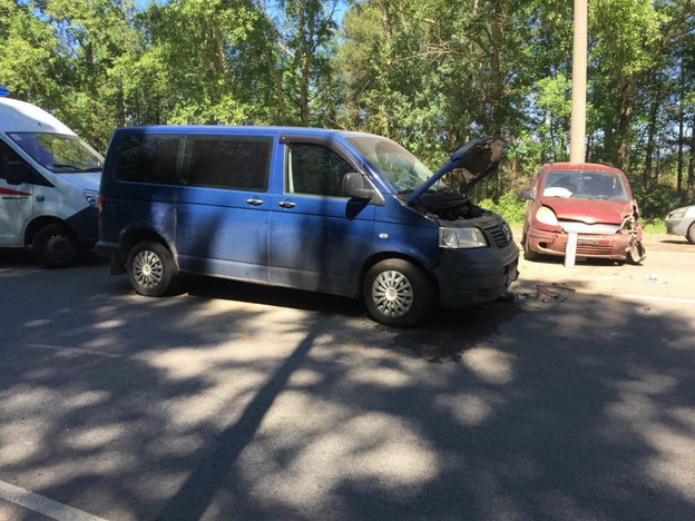 Пассажиры и водитель получили травмы: в Кирове столкнулись две иномарки