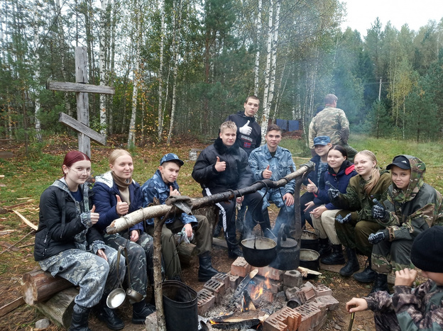 Школьники из Кировской области нашли останки погибших солдат в Новгородской области