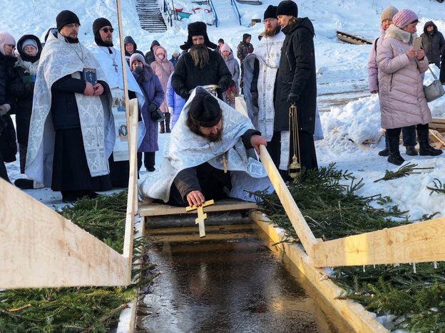 Крещение в Кировской области 2023. Фотоподборка купелей и купающихся