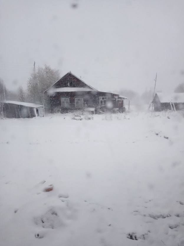 Кировскую область накрыл очередной снегопад
