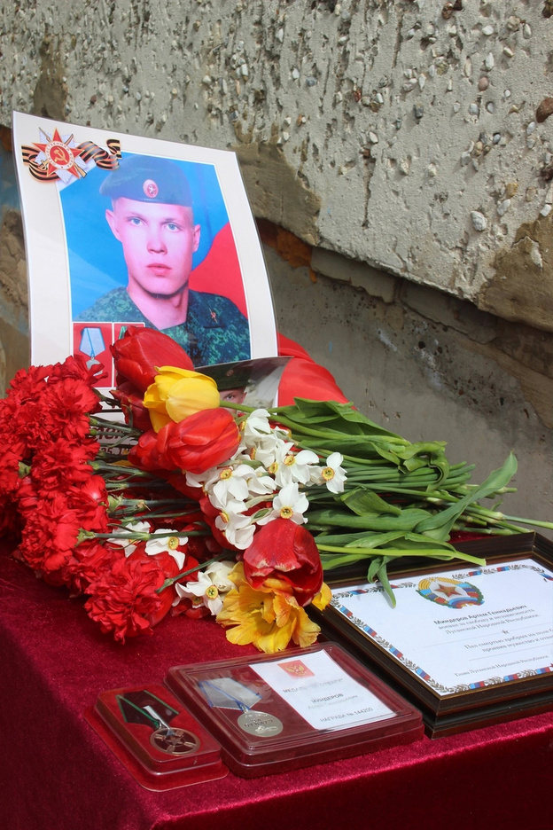 В Яранском районе открыли мемориальную доску памяти Артёма Миндерова