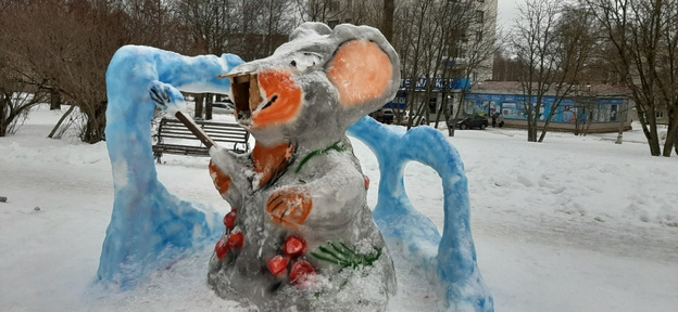 В Кирово-Чепецке разрушили снежные фигуры