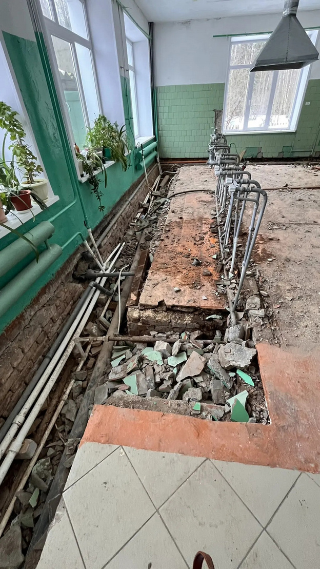 В Кузнецах ремонтируют школу