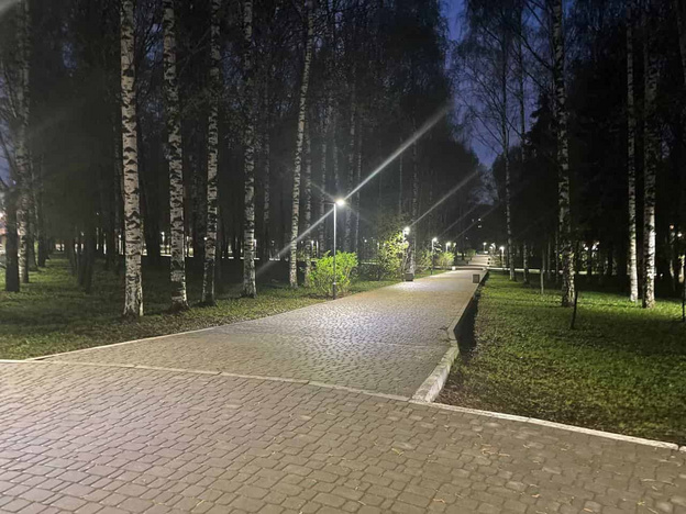 В парке Победы восстановили более 30 фонарей
