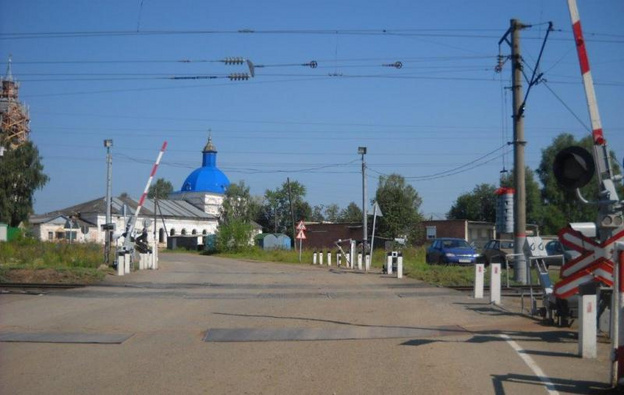 В Нововятске временно закроют ЖД переезд