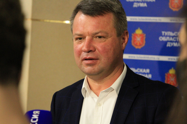 На должность губернатора Кировской области подали документы самовыдвиженец Ульянов и коммунист Моисеев