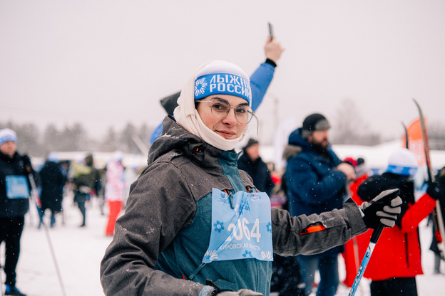 Кировская область встала на лыжи: более 10 000 участников стартовали на «Лыжне России»