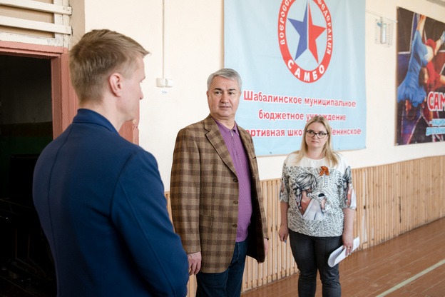Рахим Азимов посетил спортивную школу и музей Шабалинского района