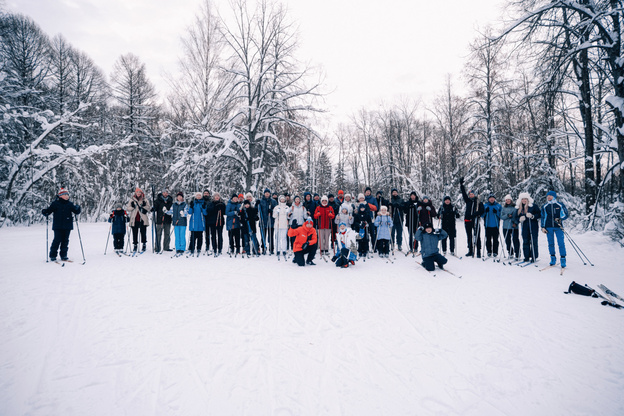 Беговые лыжи для всех: фотолента с открытого мастер-класса для взрослых и детей