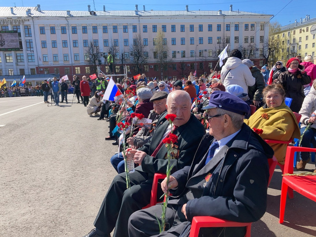 В Кирове начался торжественный митинг в честь Дня Победы. Фото