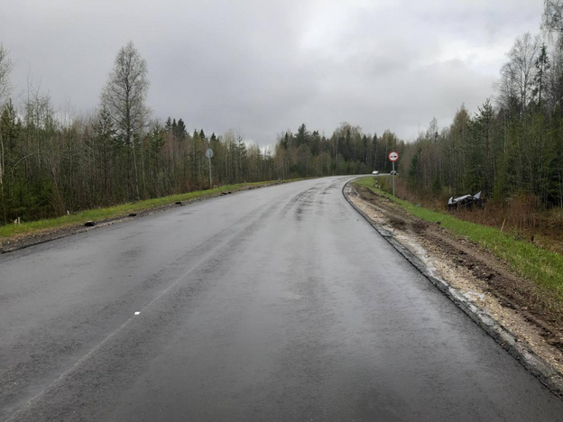 В Кировской области «Ока» съехала в кювет и перевернулась. Пострадали три человека