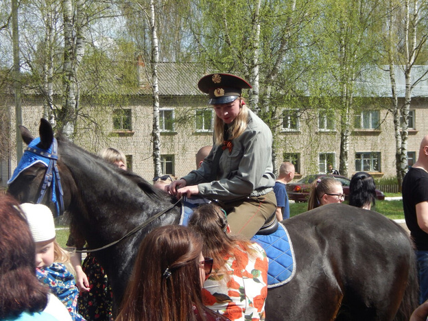 В Котельничском районе прошёл конный парад
