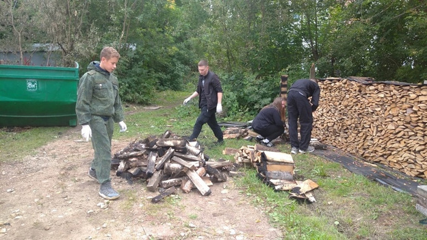 В Слободском местные жители помогли семье, пострадавшей от пожара