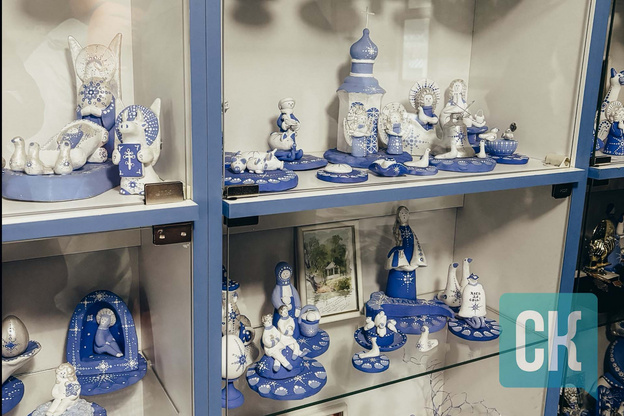 «Это цветотерапия, гармонизация, полезная для нашего глаза». Интервью с мастерицей дворянской игрушки Анисой Сизовой