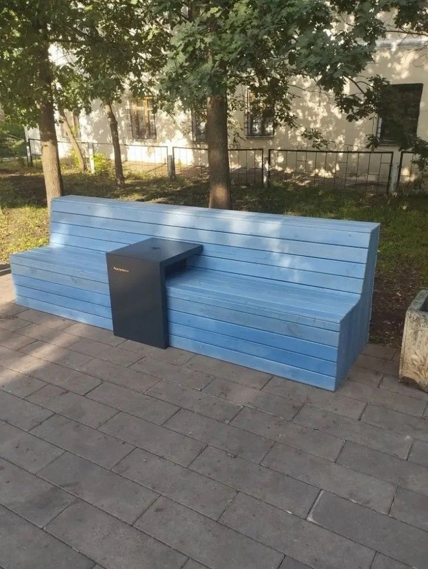 Кировчане получили «умную» скамейку