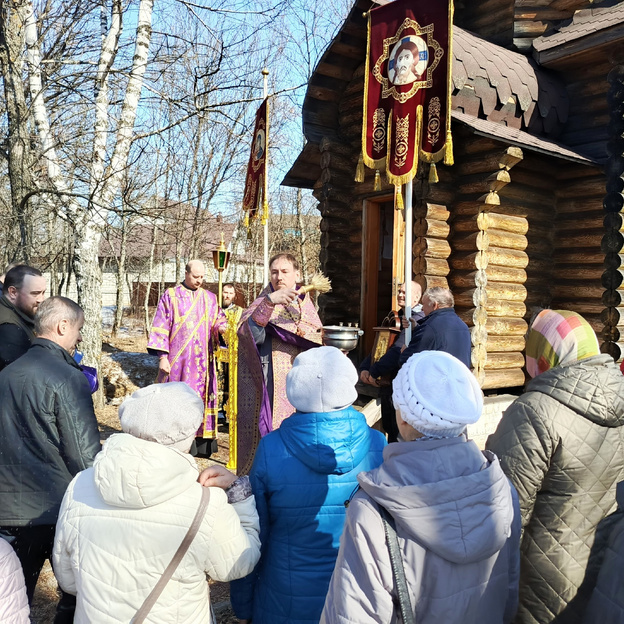 В Котельниче освятили крест для часовни