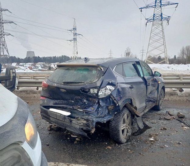 На Южном обходе в Кирове столкнулись шесть автомобилей