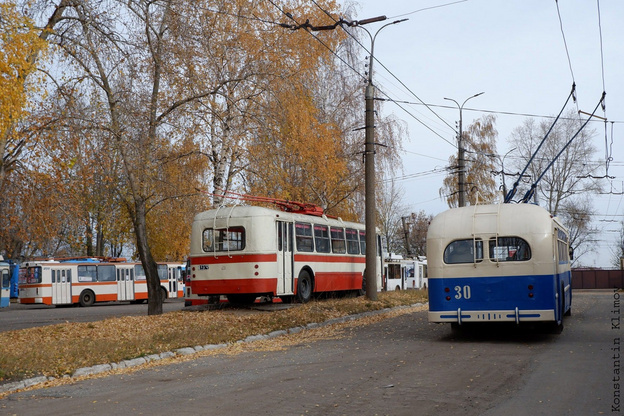 Гендиректор АТП: в кировском троллейбусном парке надгробные плиты использовались в качестве строительного материала