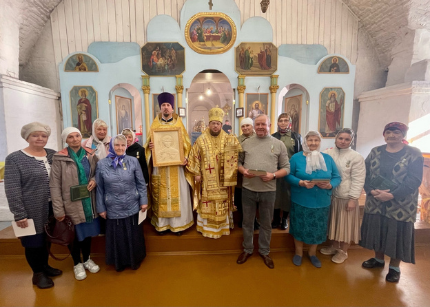 В Макарье провели первое богослужение в ремонтируемом храме