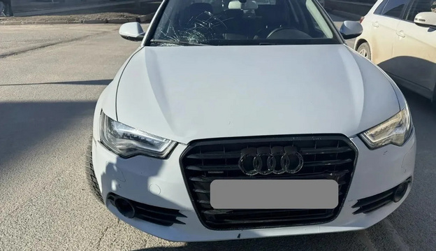 В Кирове на Ленина «Ауди» столкнулся с электровелосипедом