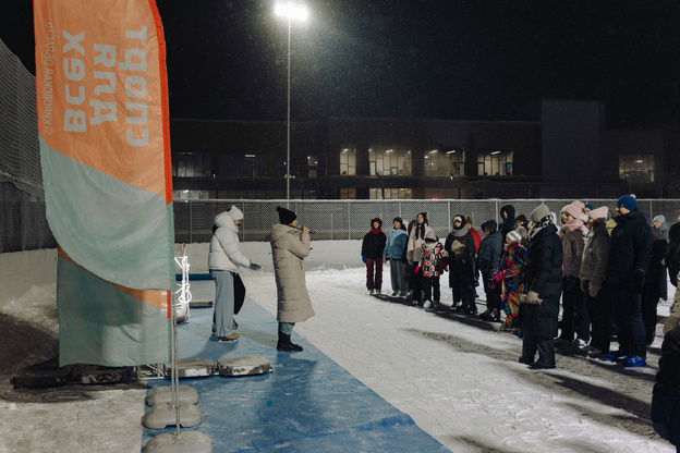 Фигурное катание для всех: фотолента с открытого мастер-класса в Вересниках