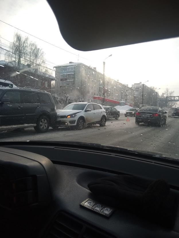 В Кирове произошло пять аварий за несколько часов