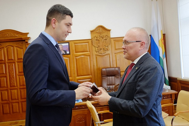 Сергею Сулику и Георгию Барминову выдали удостоверения министров