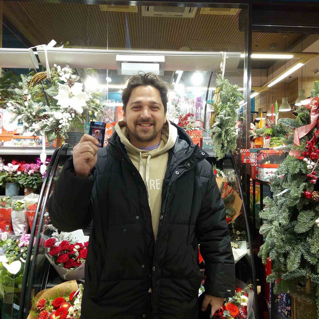 Кировчанин купил сладкие новогодние подарки в супермаркете «Система Глобус» и выиграл новый автомобиль