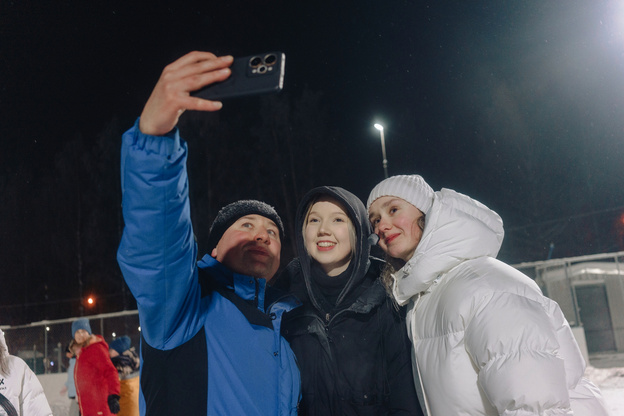 Фигурное катание для всех: фотолента с открытого мастер-класса в Вересниках