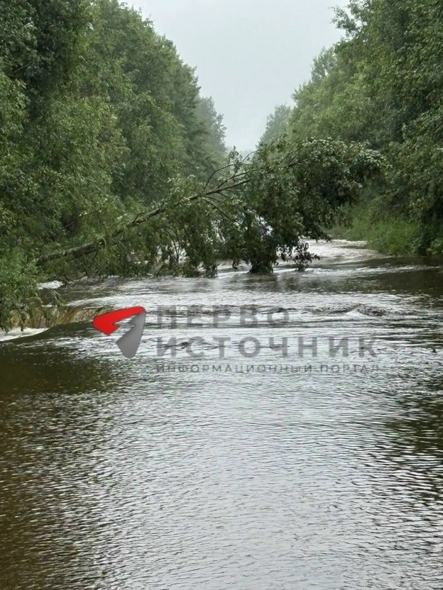 В Верхнекамском округе закрыт проезд к двум деревням из-за размыва дорог
