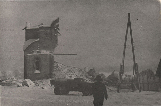 Как сносили Феодоровскую церковь на Набережной Грина в Кирове. Фото