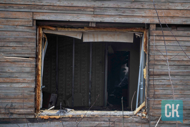 Фоторепортаж с места пожара на Володарского, 72а: что это был за дом и что от него осталось