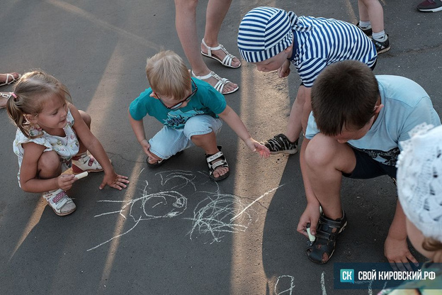 Бунт сердитых мам. Из-за нехватки мест в детских садах кировчане впервые за много лет вышли протестовать на улицу