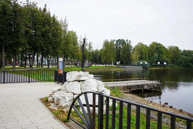 Проектом «Сады Белой Холуницы» гордится вся Кировская область, заявил Соколов