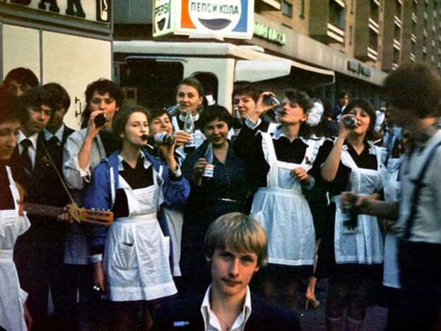 Как в школах СССР отмечали последний звонок. Фото