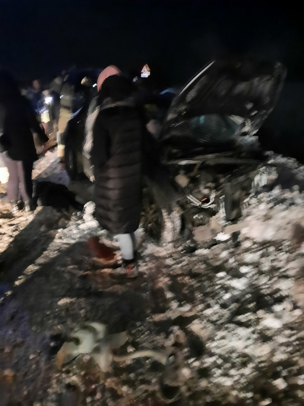 В Кирово-Чепецком районе столкнулись два легковых автомобиля, один человек погиб