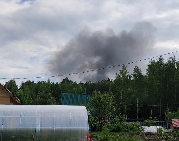В одном из садовых товариществ Кирова произошёл пожар из-за короткого замыкания в холодильнике